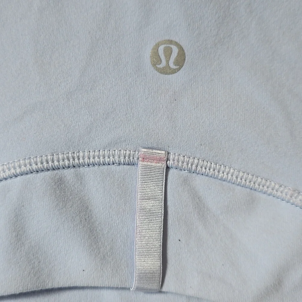Lululemon Define Jacket. Light blue. size 6 - Picture 10 of 11